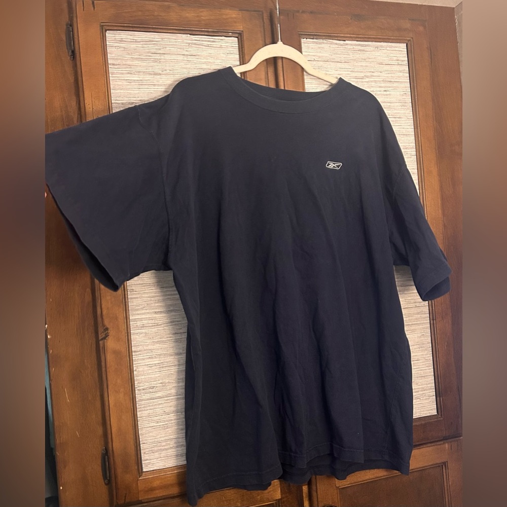 VINTAGE REEBOK NAVY T-SHIRT